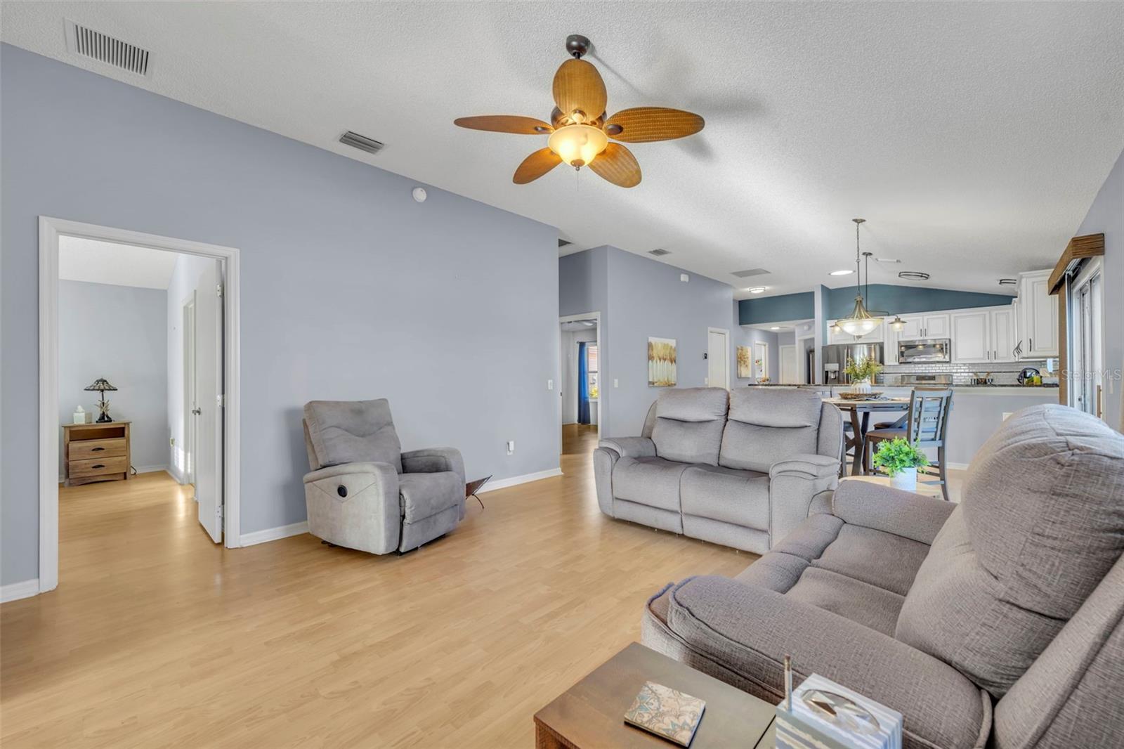 Image 20 of 49 For 16867 80th Ashgrove Terrace