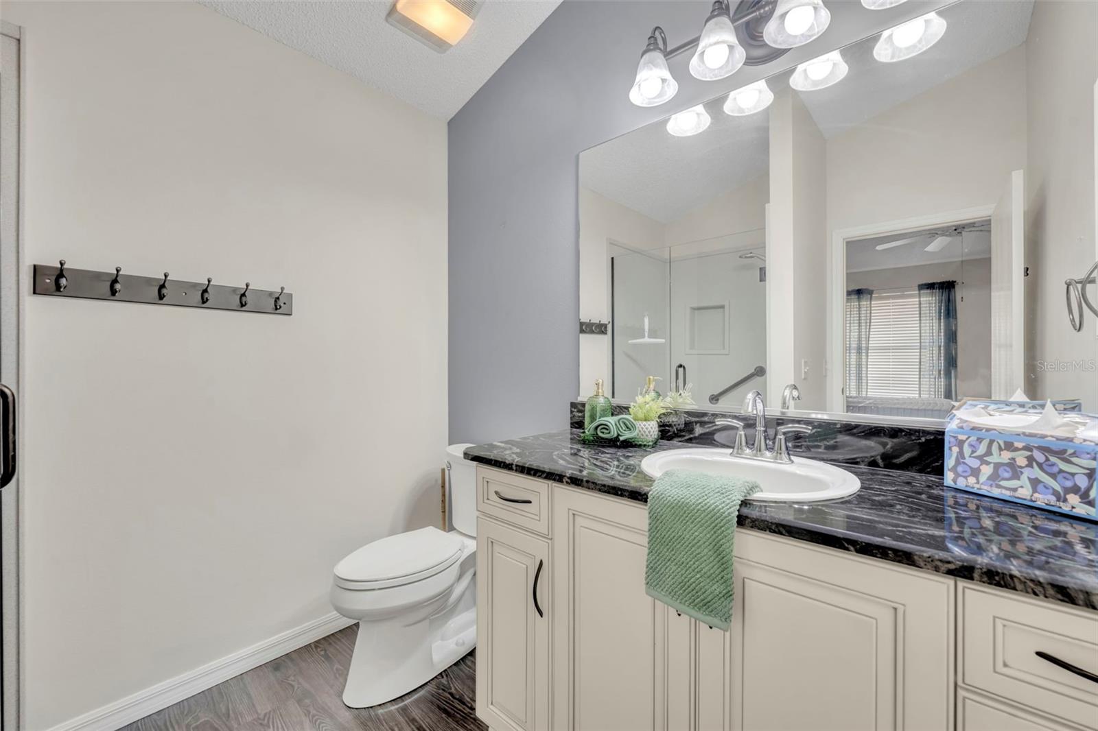 Image 30 of 49 For 16867 80th Ashgrove Terrace