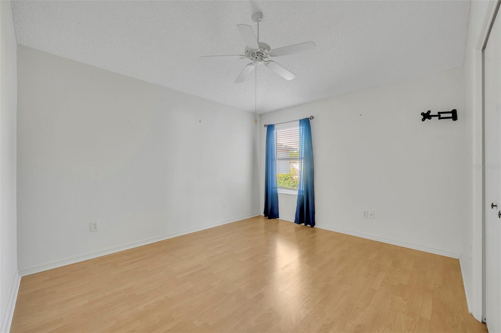 Image 32 of 49 For 16867 80th Ashgrove Terrace