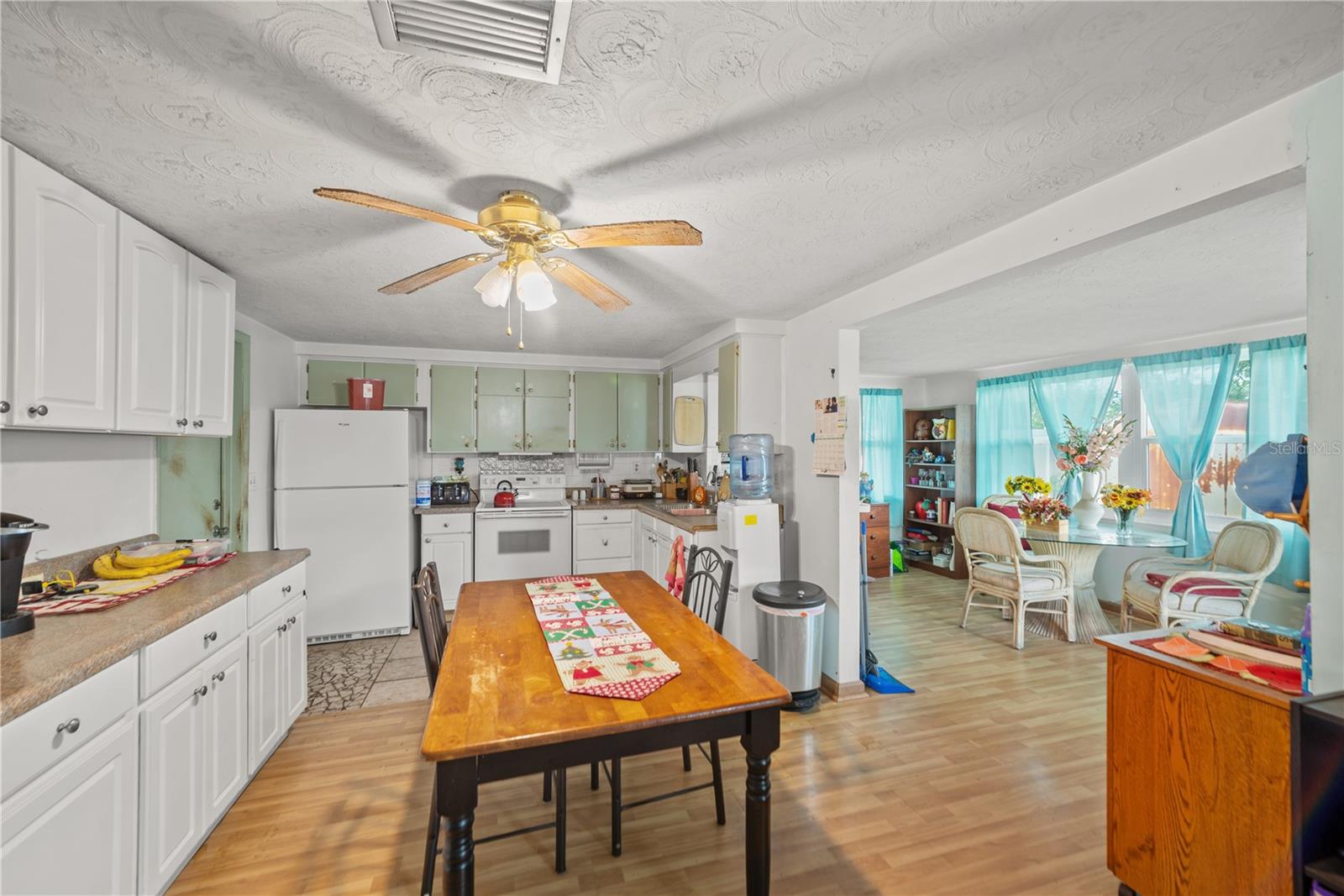 Image 18 of 37 For 3417 Chauncy Road