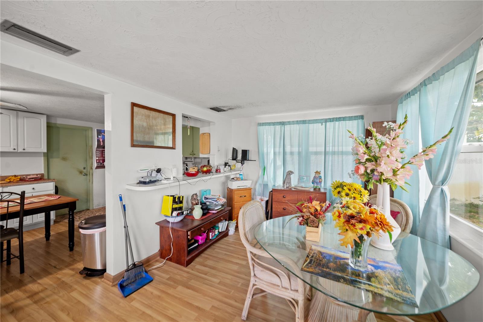 Image 19 of 37 For 3417 Chauncy Road