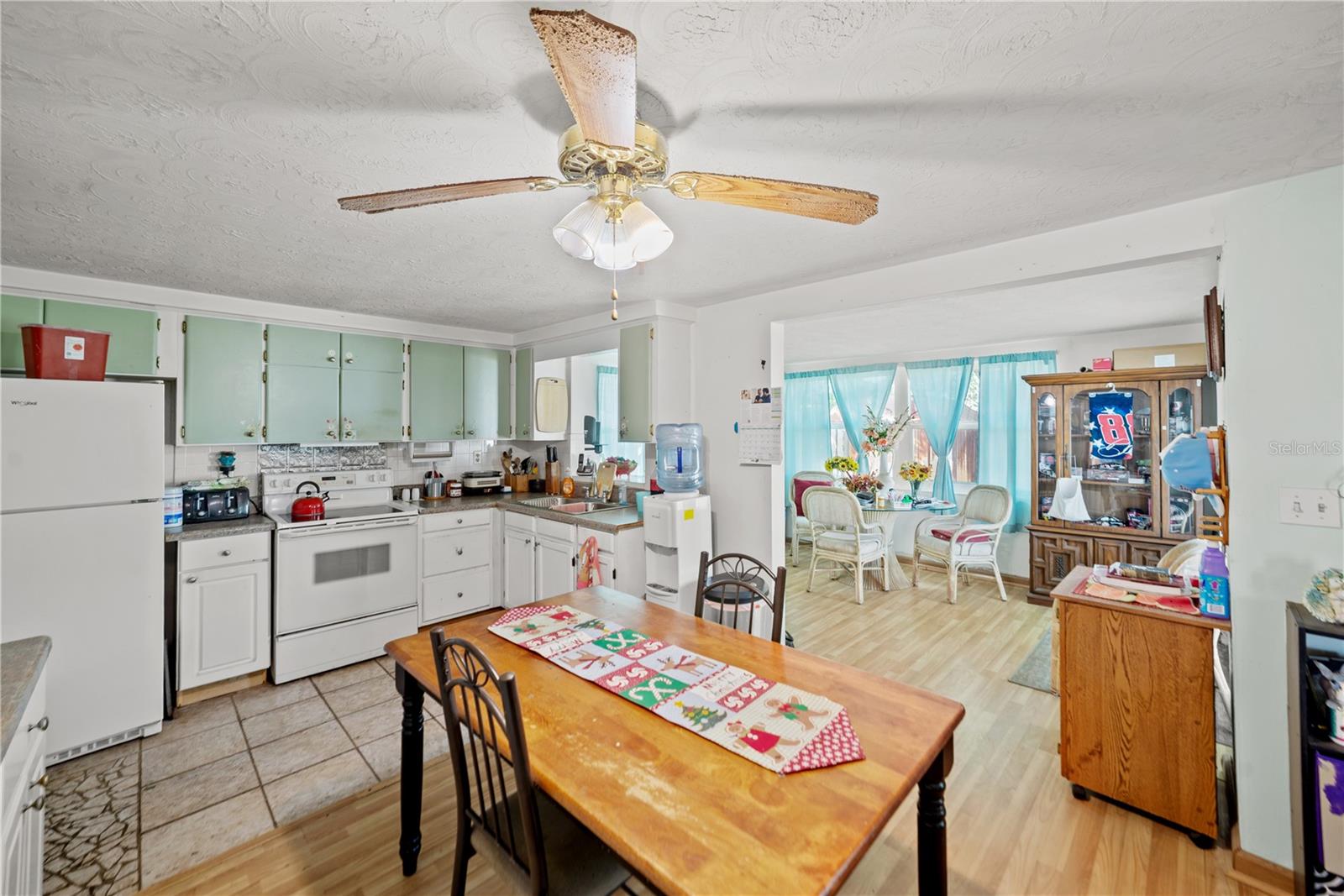 Image 24 of 37 For 3417 Chauncy Road