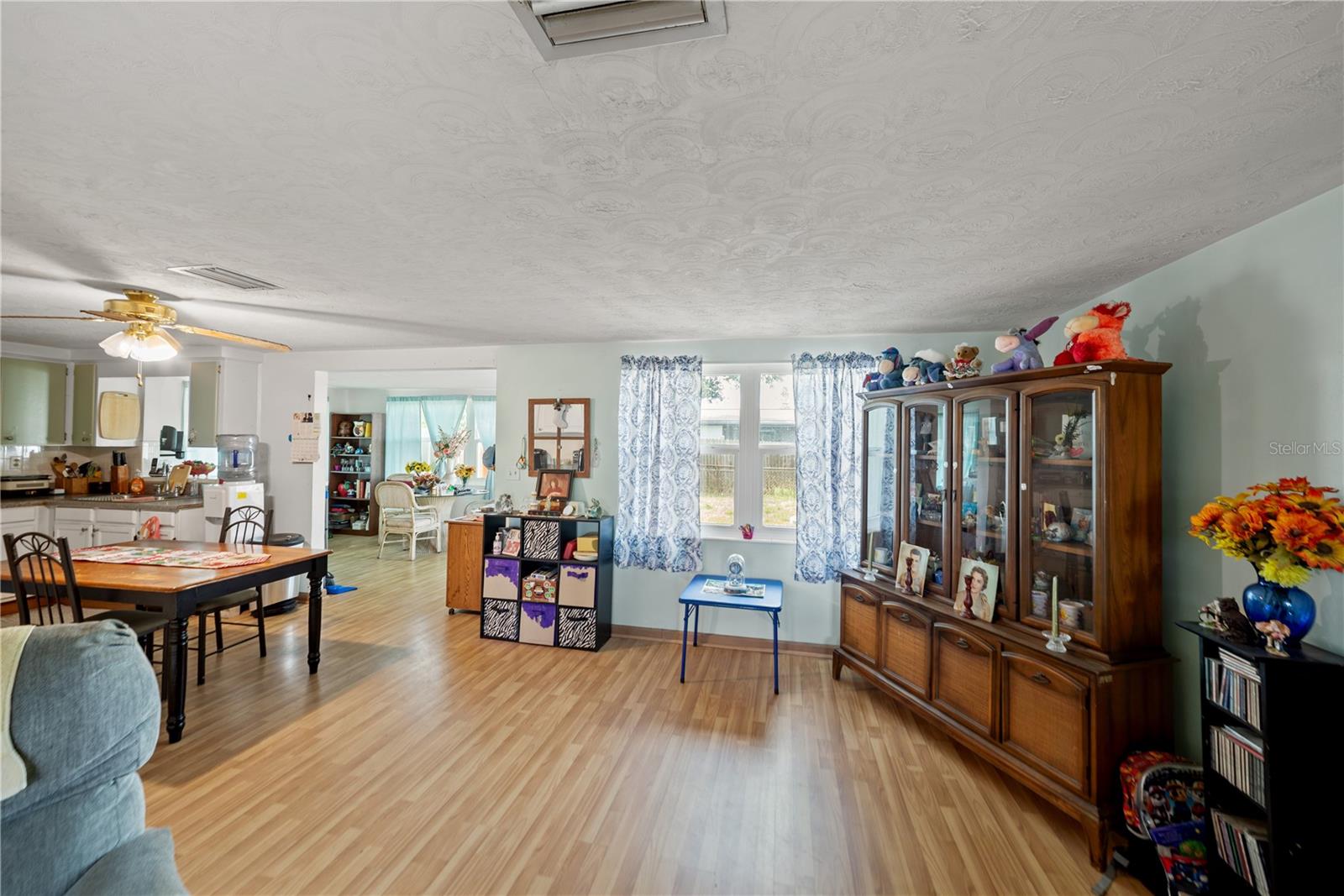 Image 27 of 37 For 3417 Chauncy Road