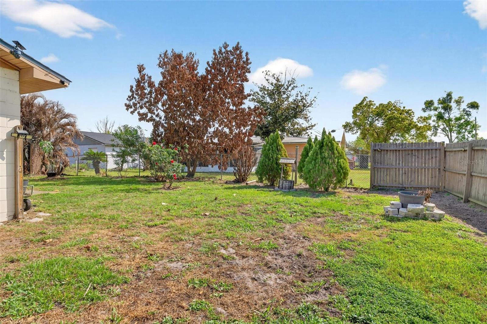 Image 32 of 34 For 467 Constitution Drive