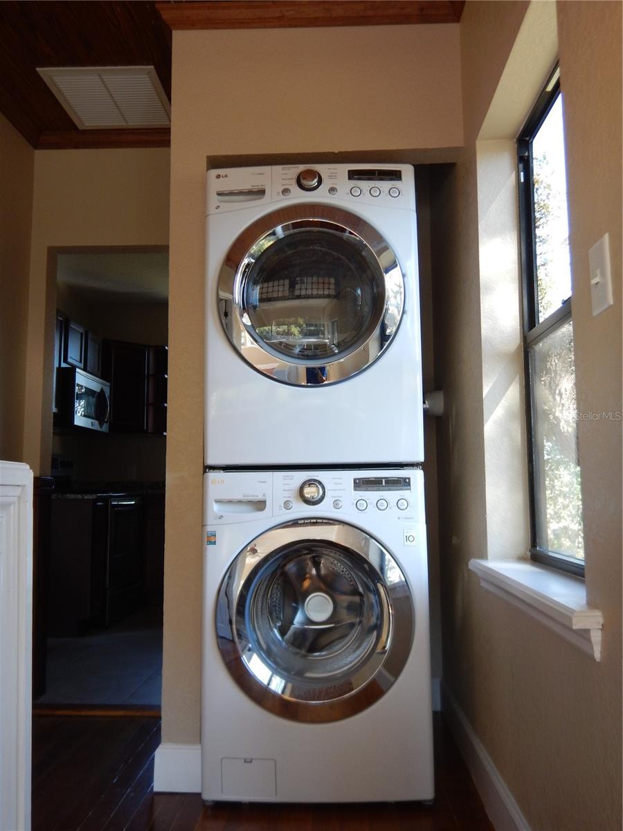 Image 10 of 15 For 16909 Franklin Avenue A