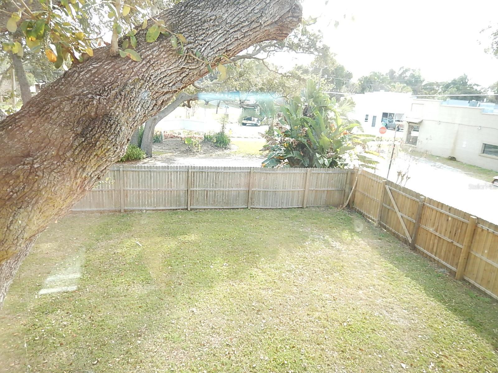 Image 15 of 15 For 16909 Franklin Avenue A