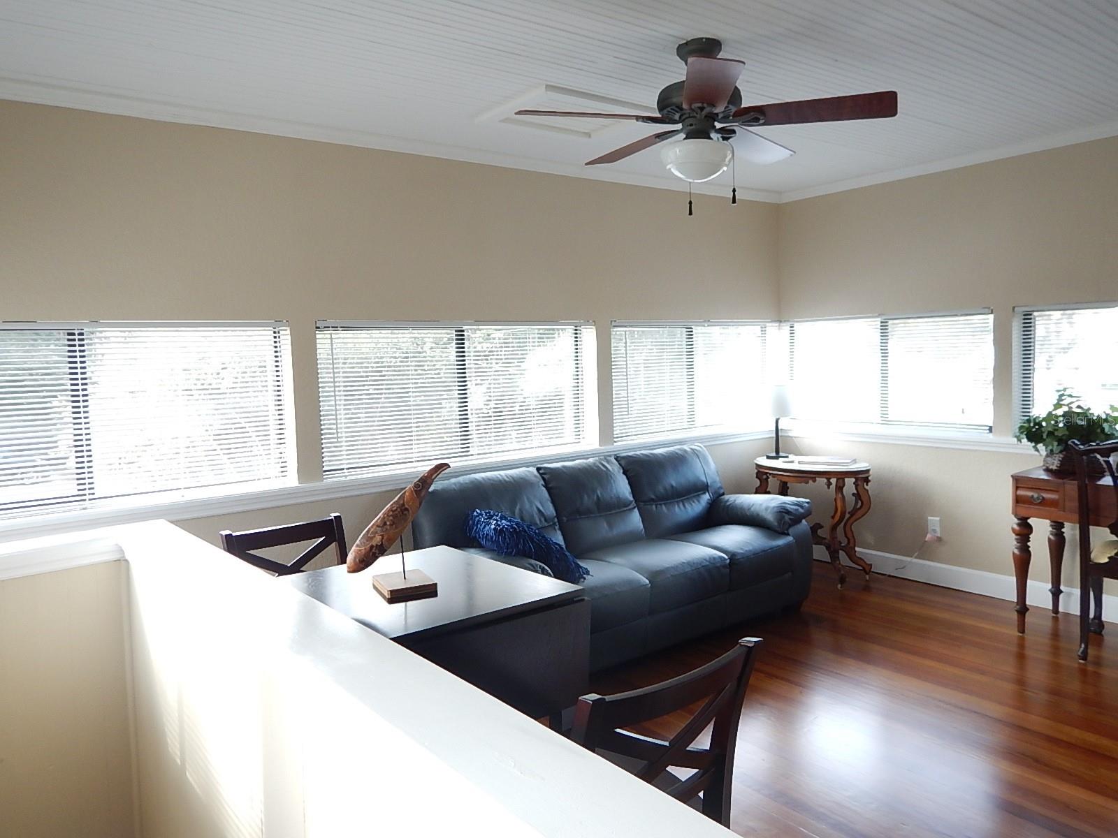 Image 5 of 15 For 16909 Franklin Avenue A