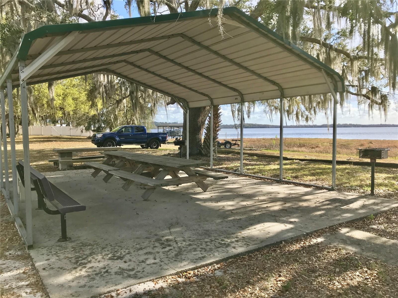 Image 21 of 79 For 2006 The Crescent