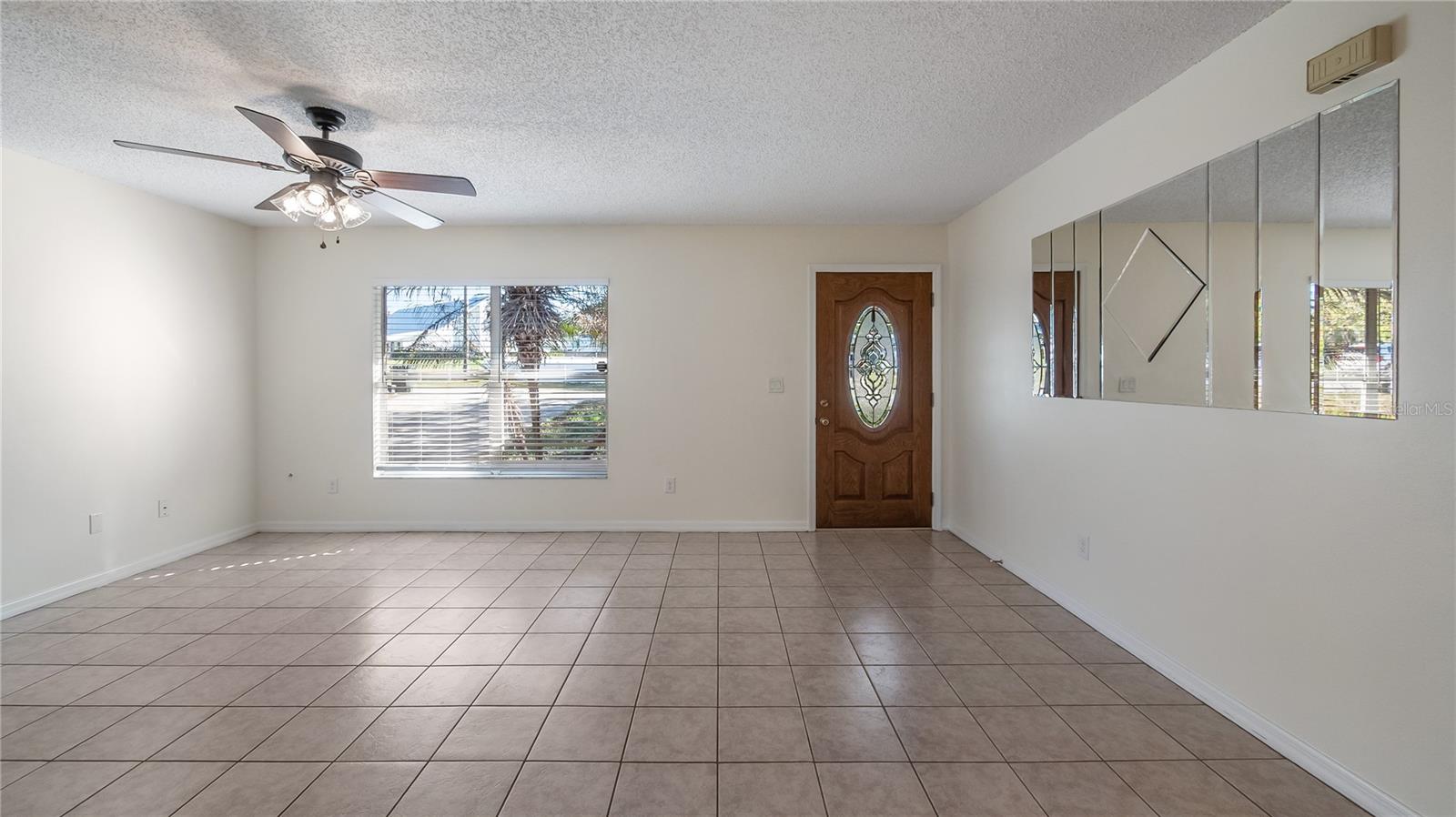 Image 32 of 79 For 2006 The Crescent