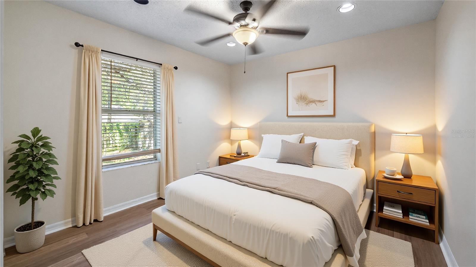 Image 4 of 79 For 2006 The Crescent