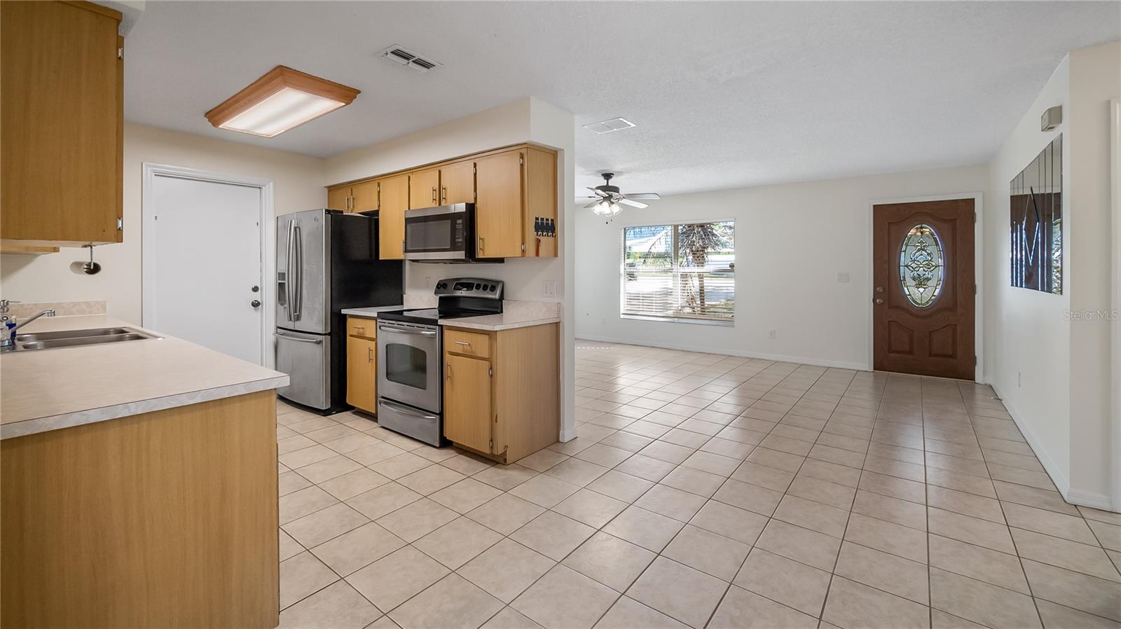 Image 41 of 79 For 2006 The Crescent