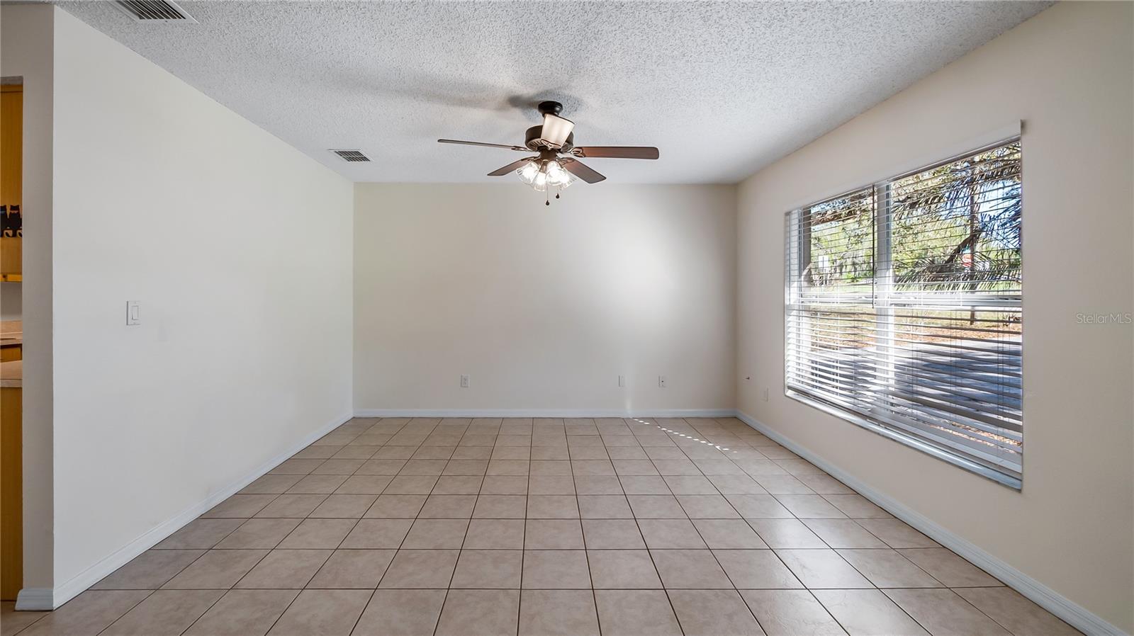 Image 44 of 79 For 2006 The Crescent