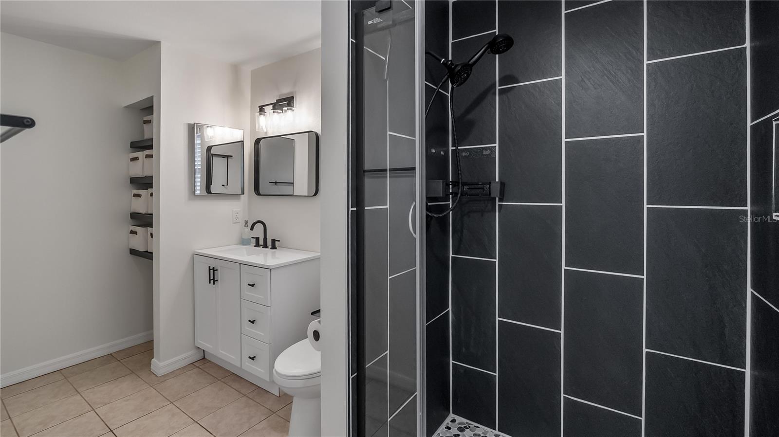 Image 45 of 79 For 2006 The Crescent