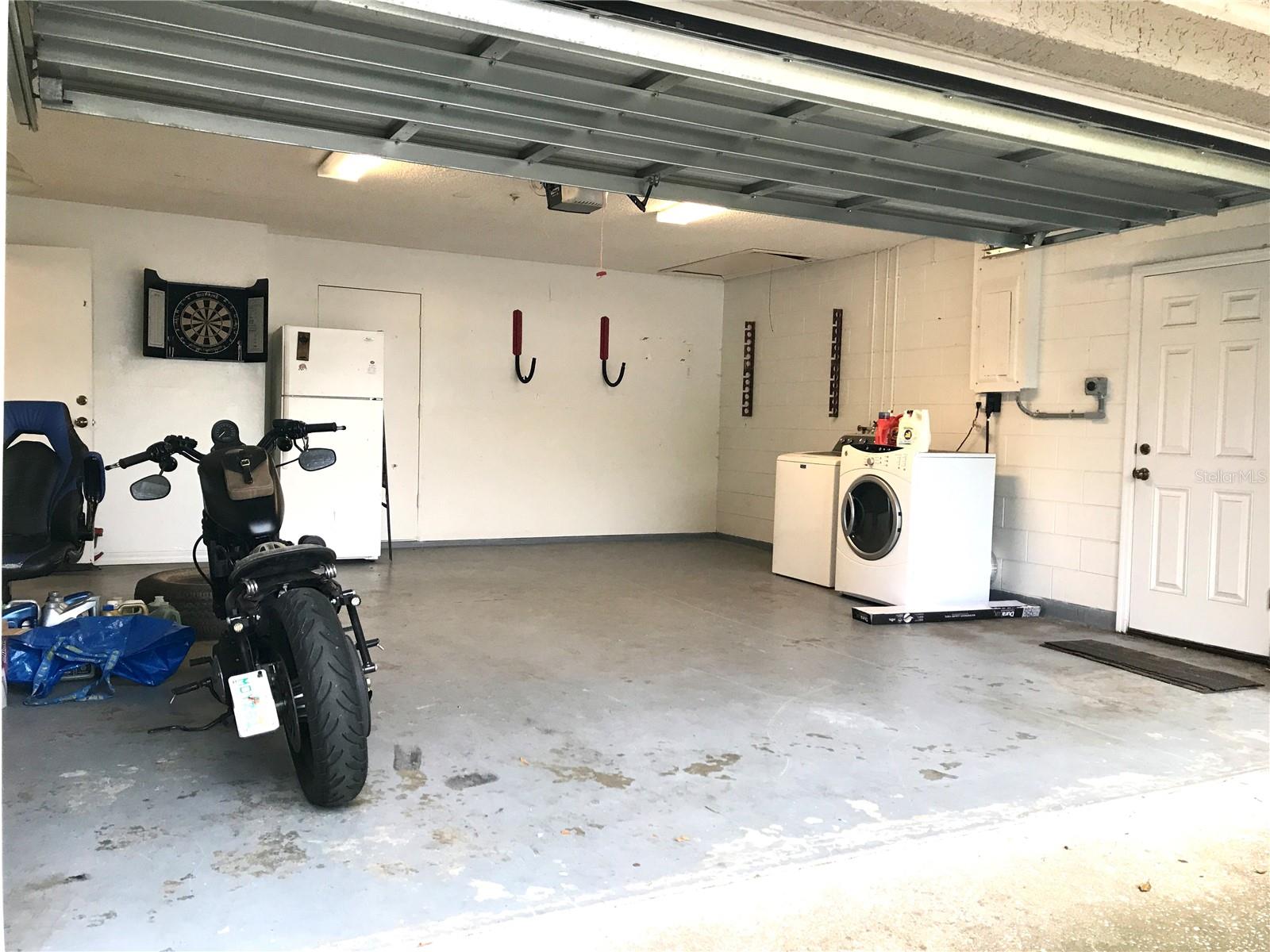 Image 56 of 79 For 2006 The Crescent