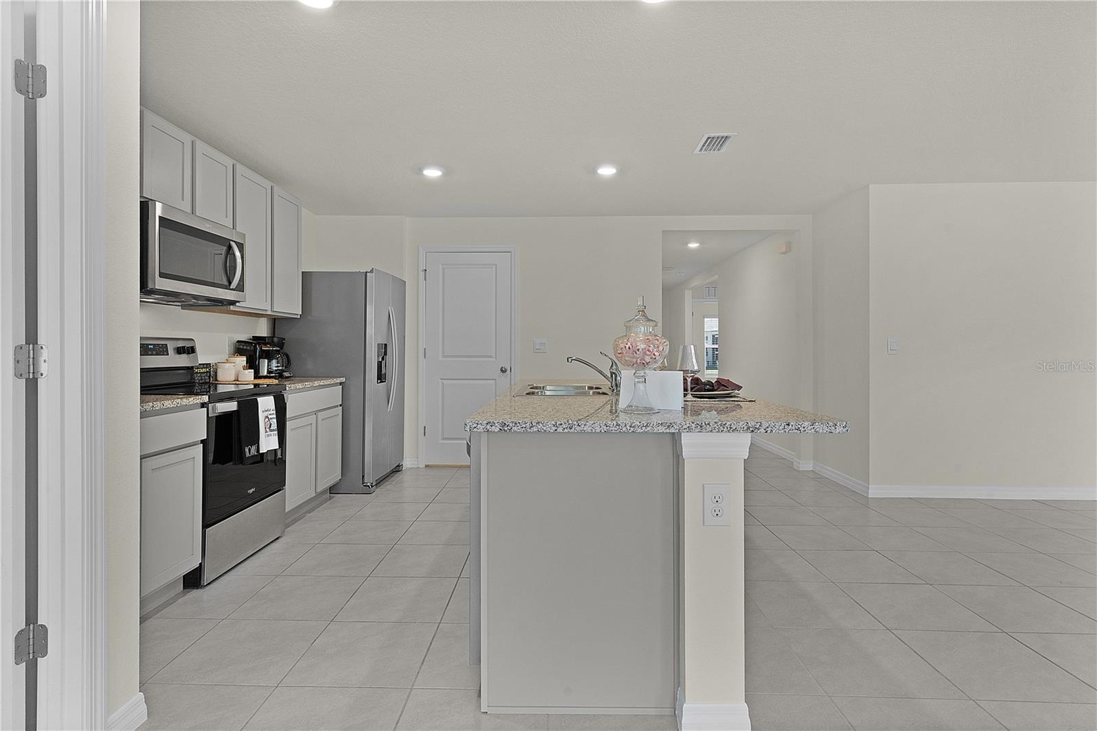 Image 11 of 49 For 8661 Triumph Circle