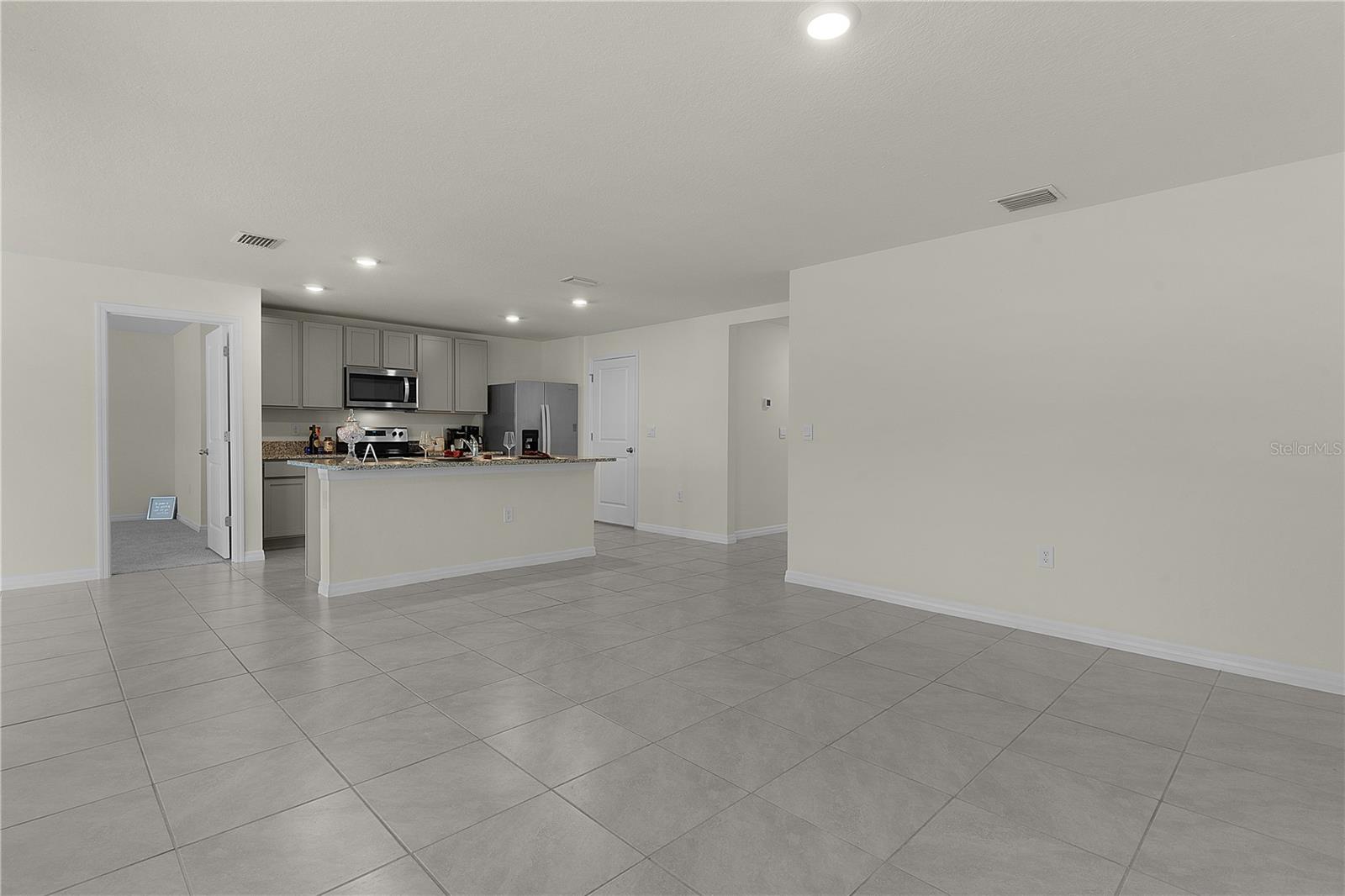 Image 14 of 49 For 8661 Triumph Circle