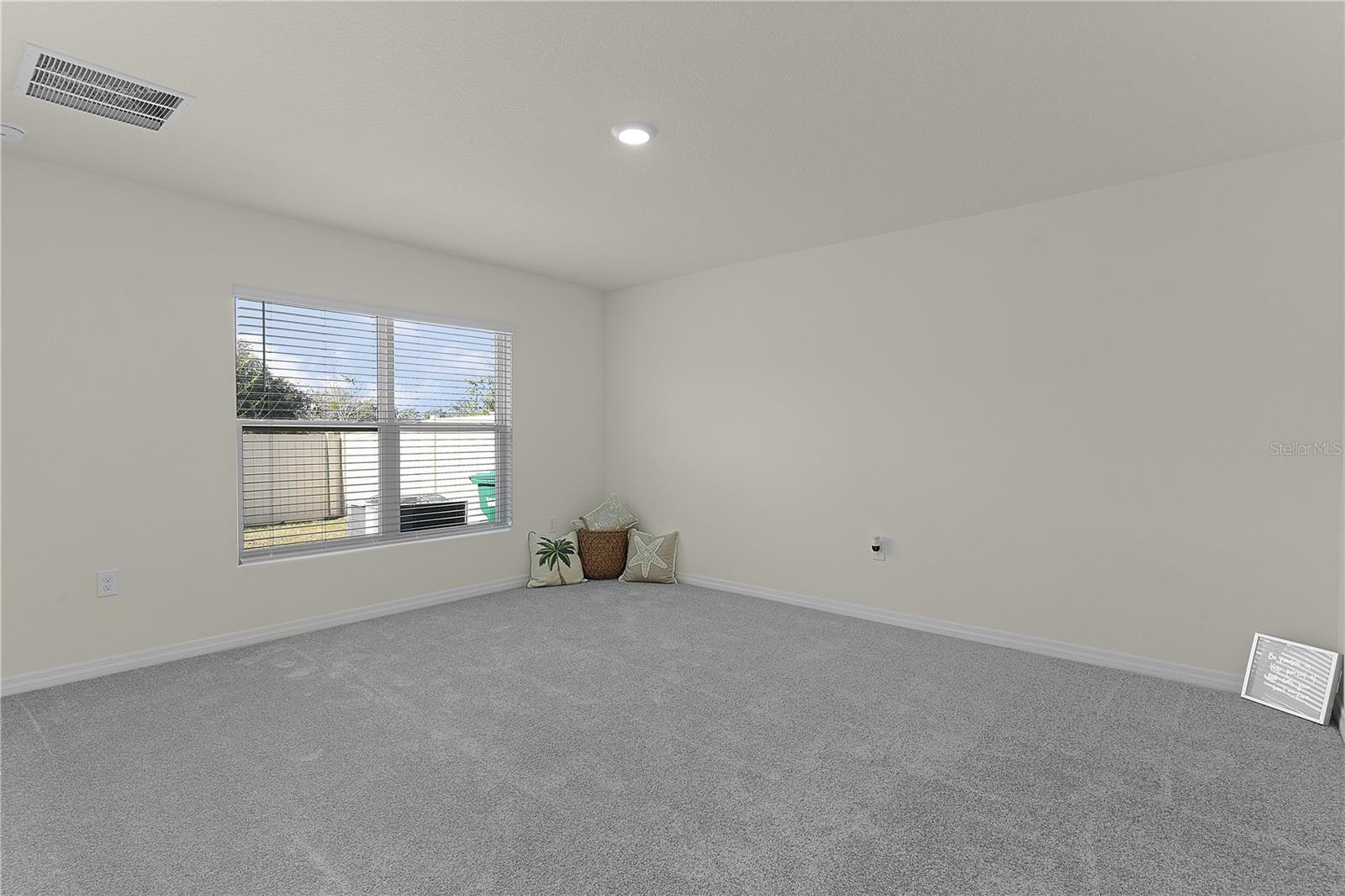 Image 21 of 49 For 8661 Triumph Circle