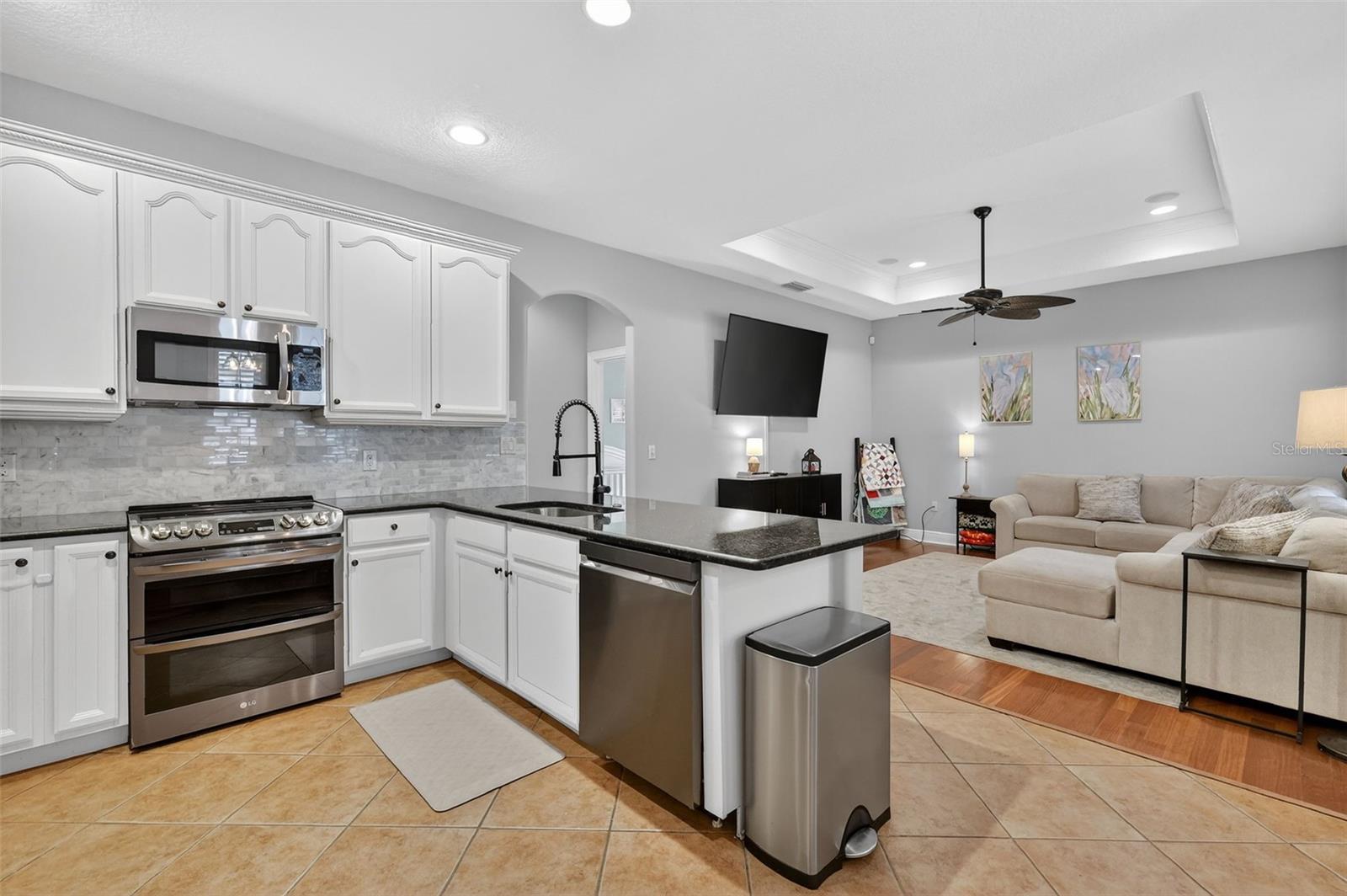 Image 12 of 50 For 1245 Shorecrest Cir