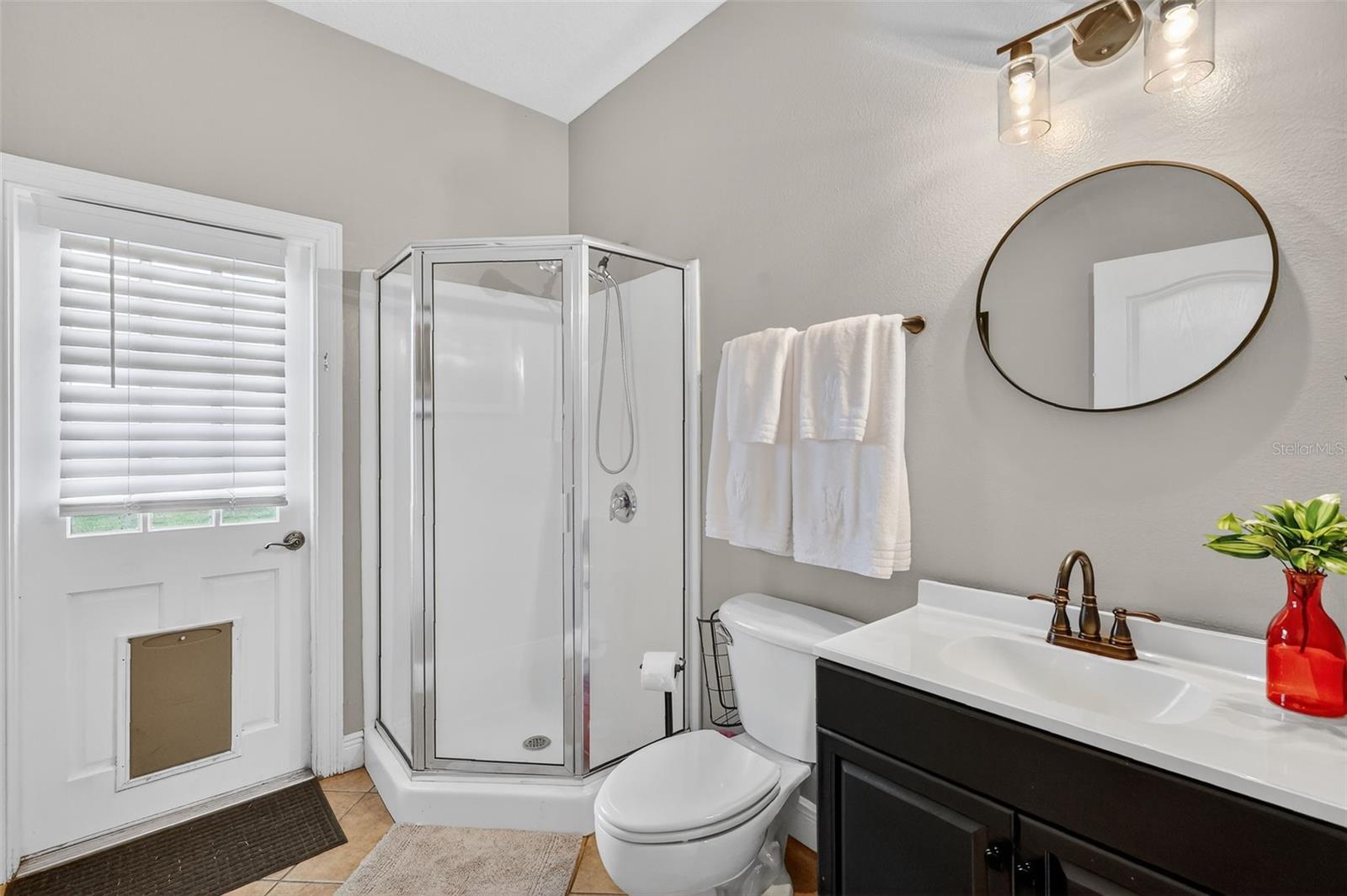 Image 24 of 50 For 1245 Shorecrest Cir