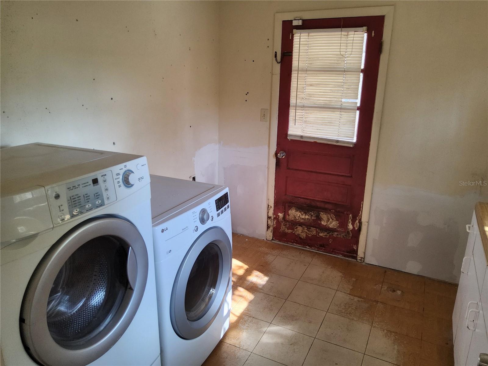 Image 31 of 54 For 31043 Willow Bank Avenue