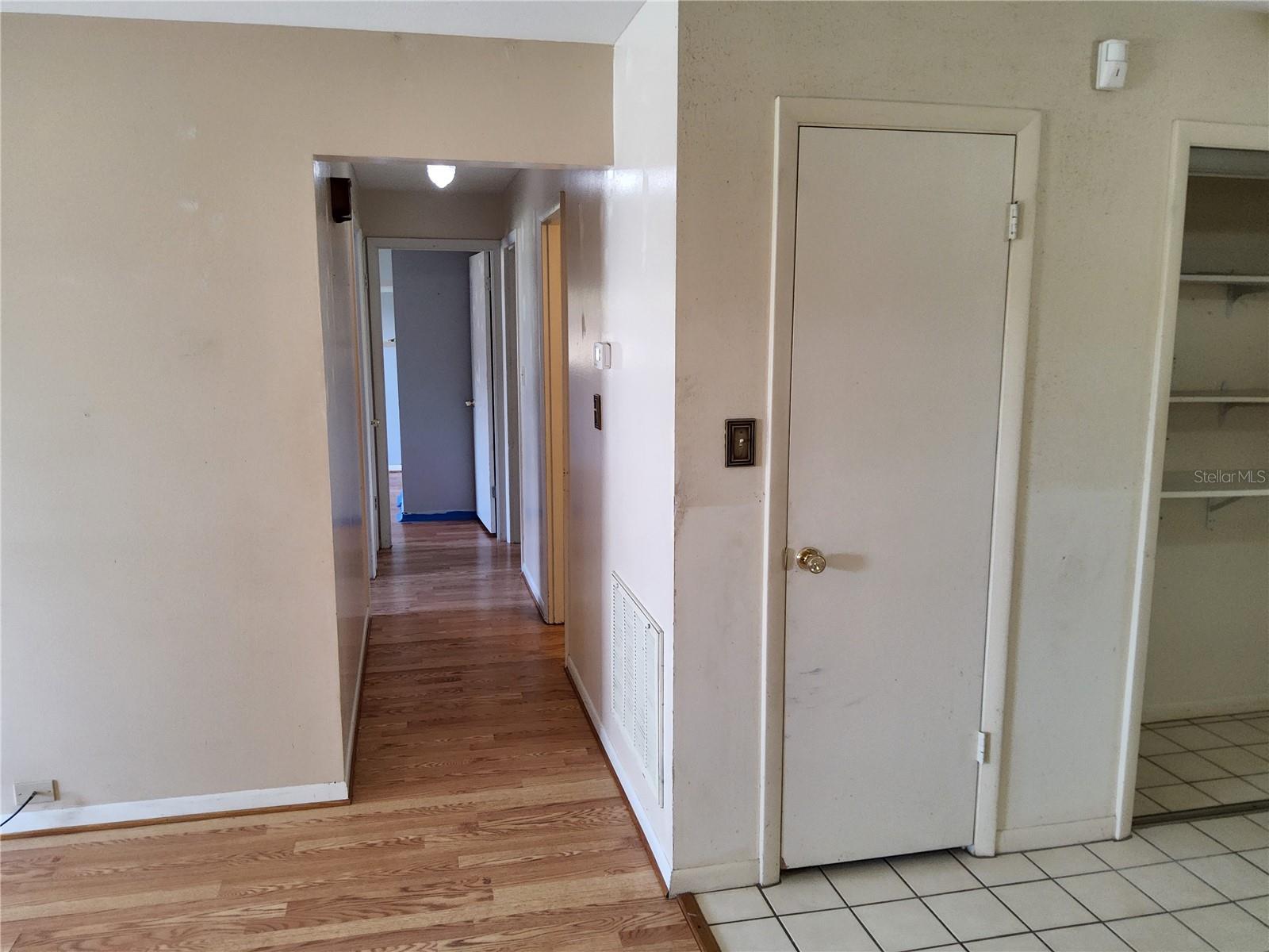 Image 33 of 54 For 31043 Willow Bank Avenue