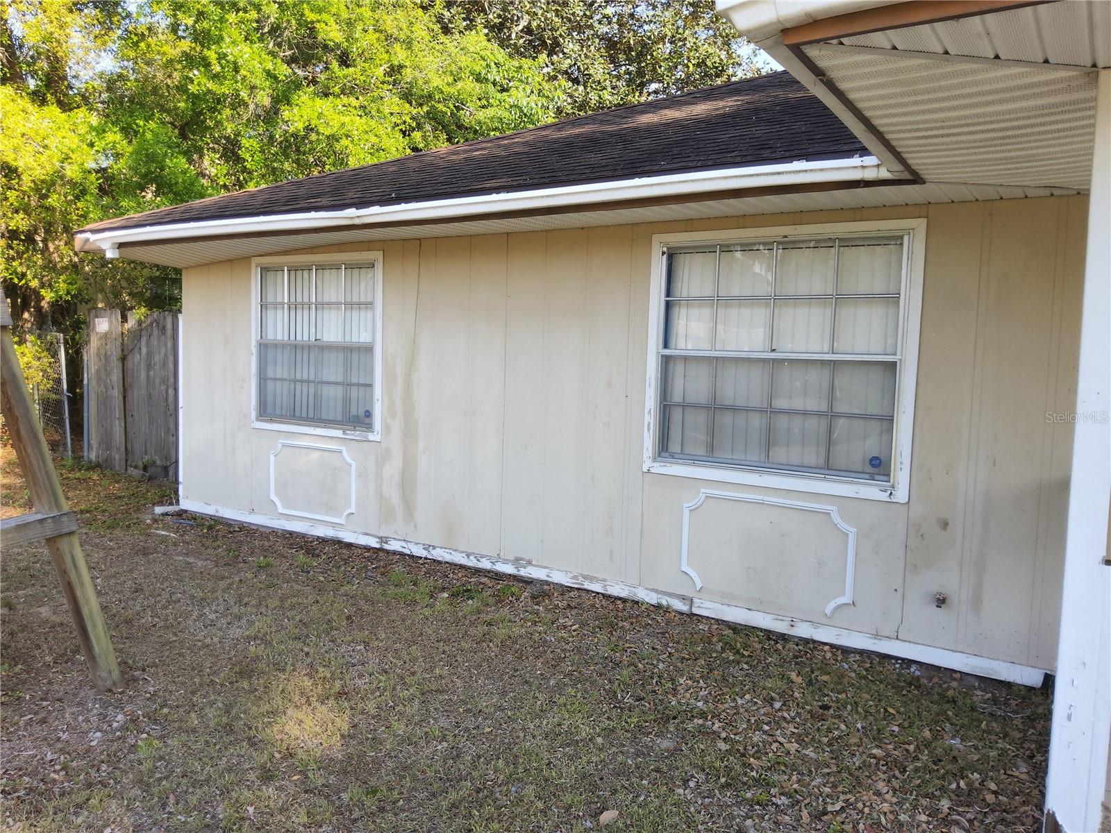 Image 5 of 54 For 31043 Willow Bank Avenue