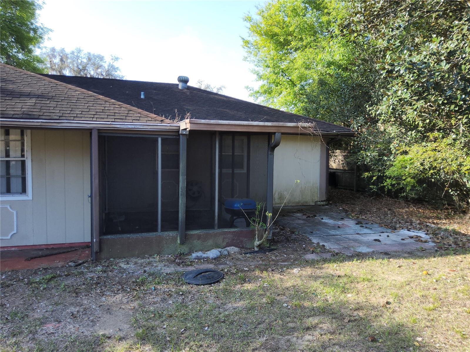 Image 7 of 54 For 31043 Willow Bank Avenue