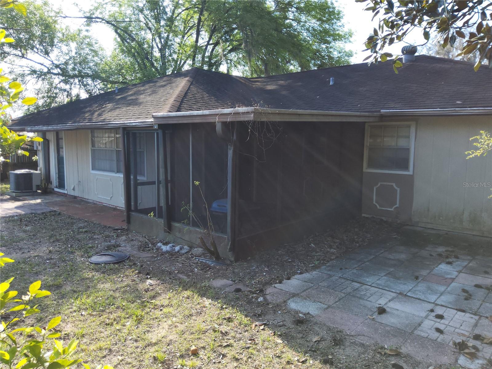 Image 8 of 54 For 31043 Willow Bank Avenue