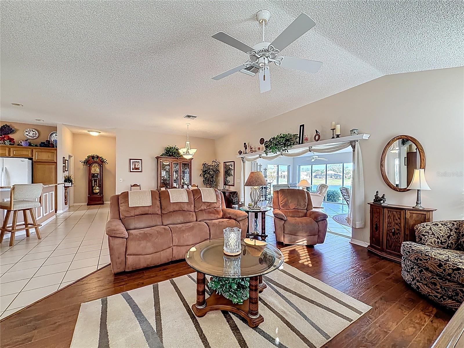 Image 12 of 29 For 2056 Palo Alto Avenue