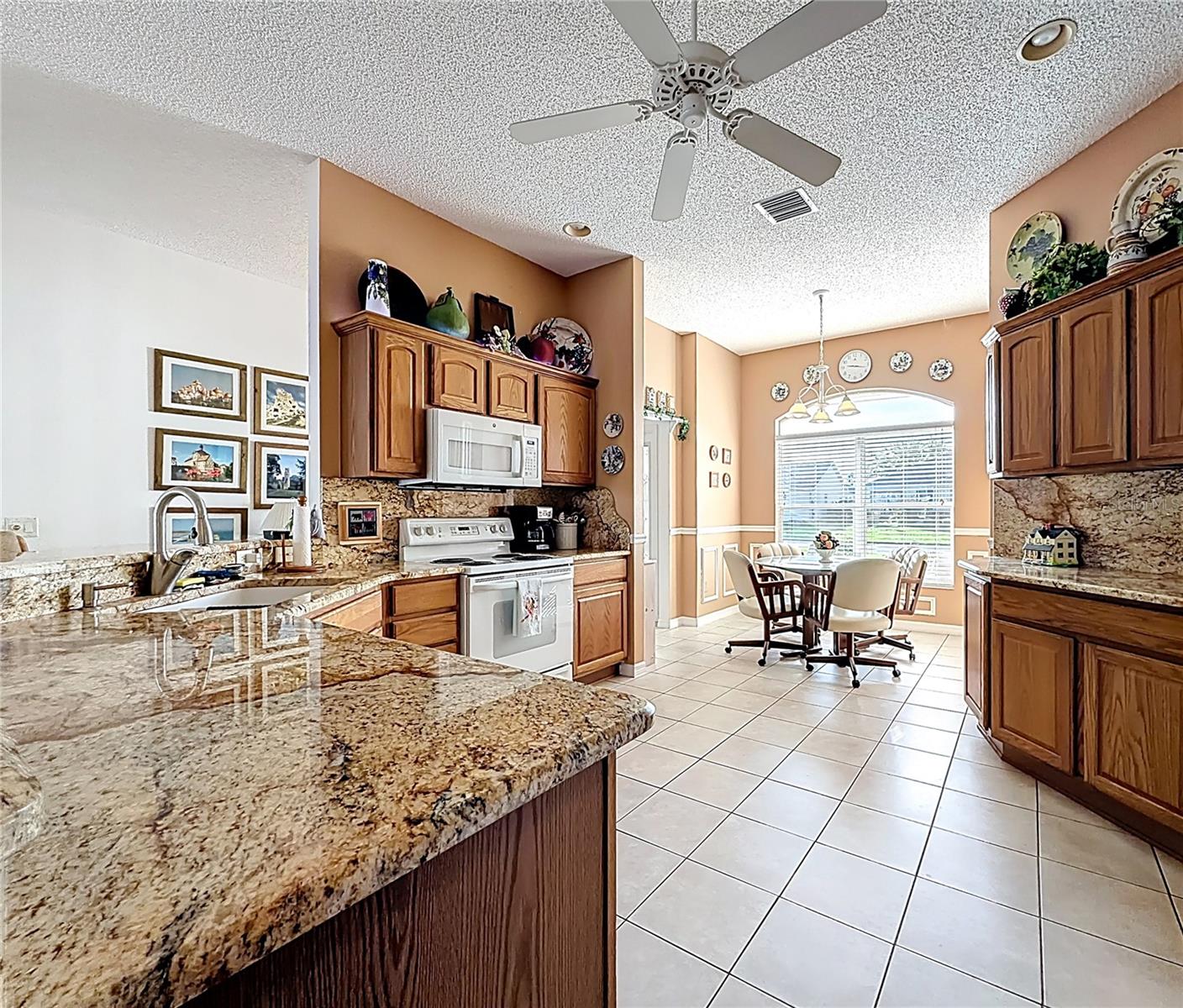 Image 16 of 29 For 2056 Palo Alto Avenue