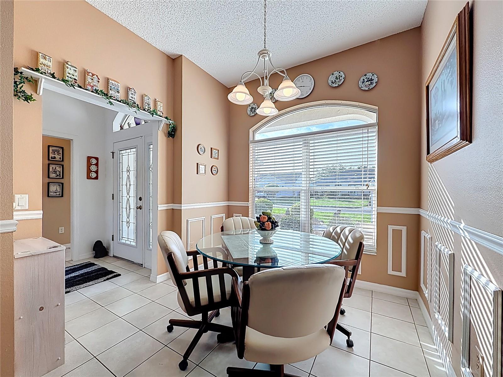 Image 17 of 29 For 2056 Palo Alto Avenue