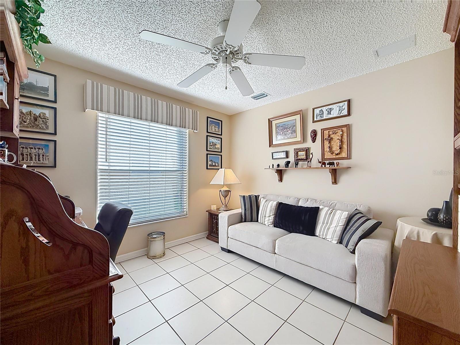 Image 19 of 29 For 2056 Palo Alto Avenue