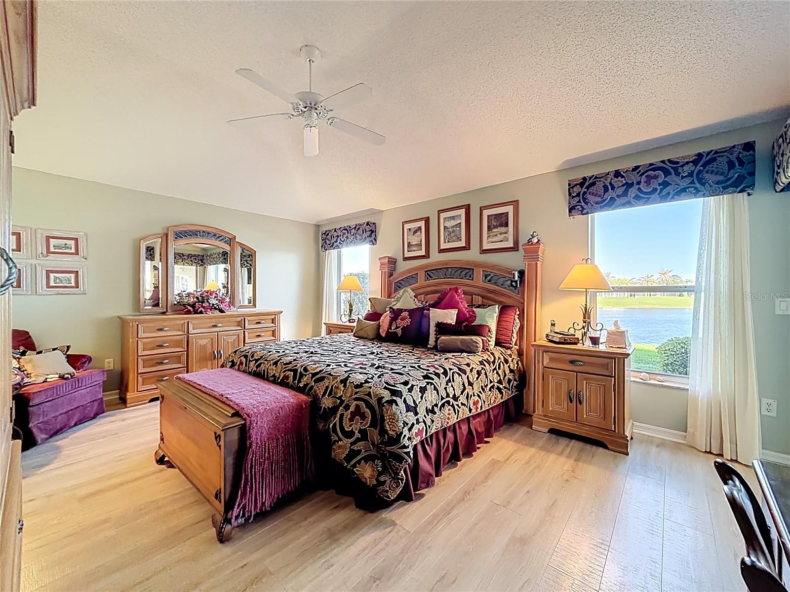 Image 22 of 29 For 2056 Palo Alto Avenue