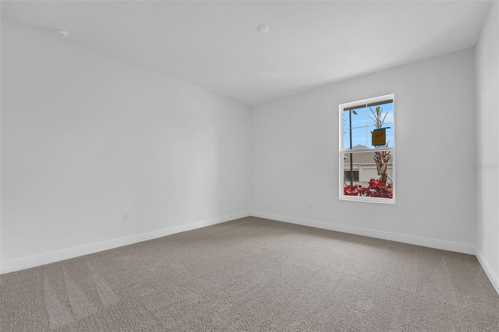 Image 12 of 49 For 7438 Sea Manatee Street