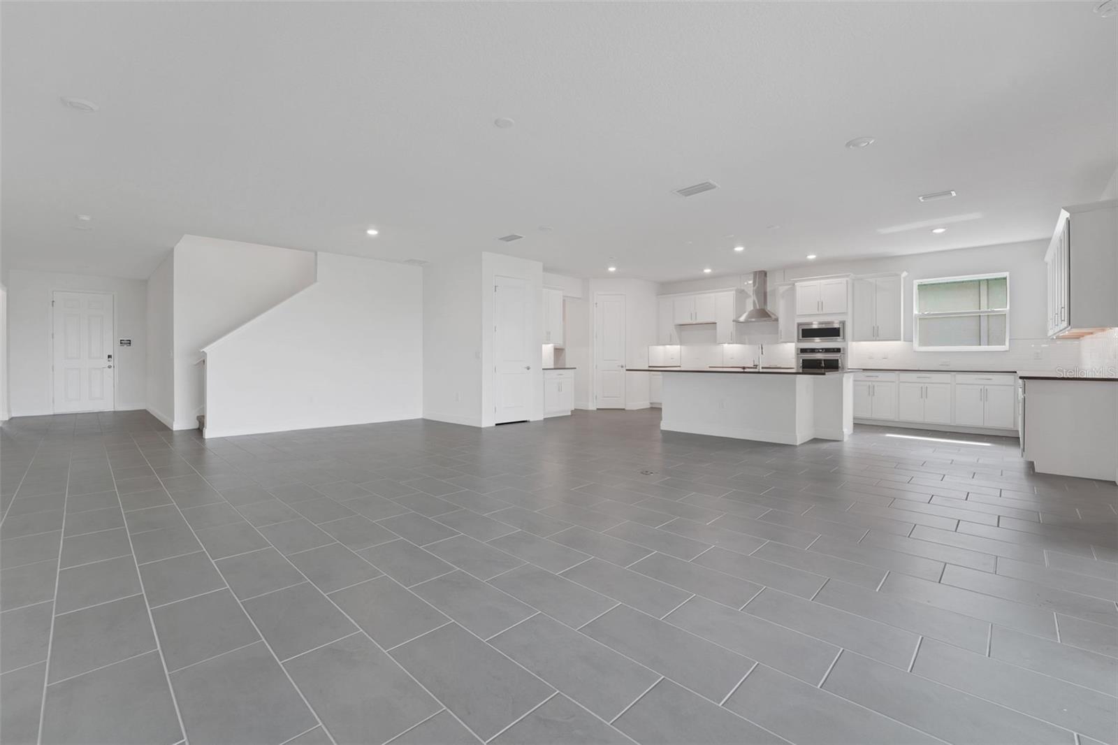 Image 23 of 49 For 7438 Sea Manatee Street