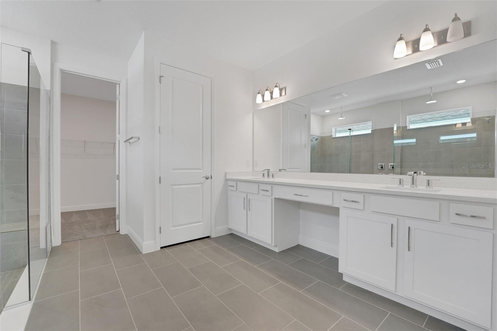 Image 32 of 49 For 7438 Sea Manatee Street