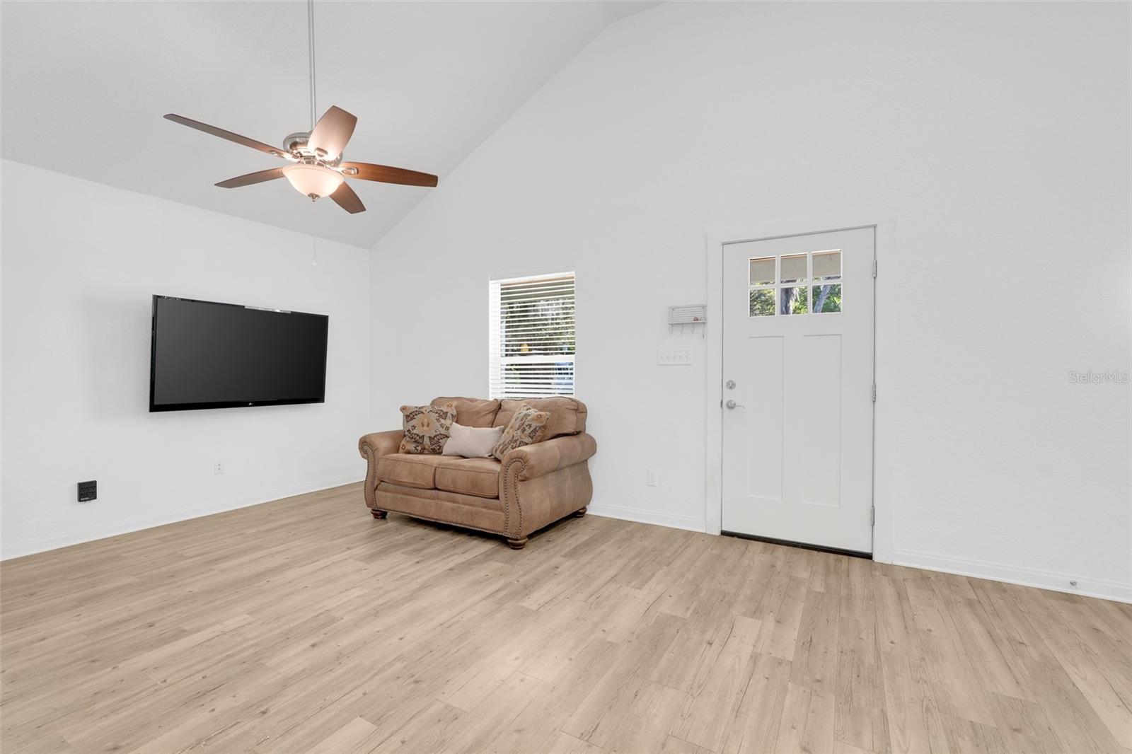 Image 10 of 29 For 342 9th Avenue