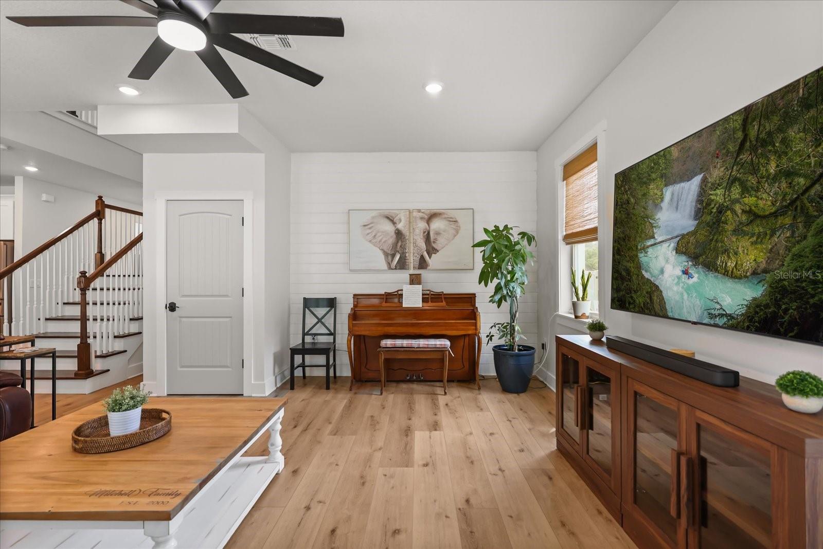 Image 6 of 53 For 21709 Hidden Creek Lane