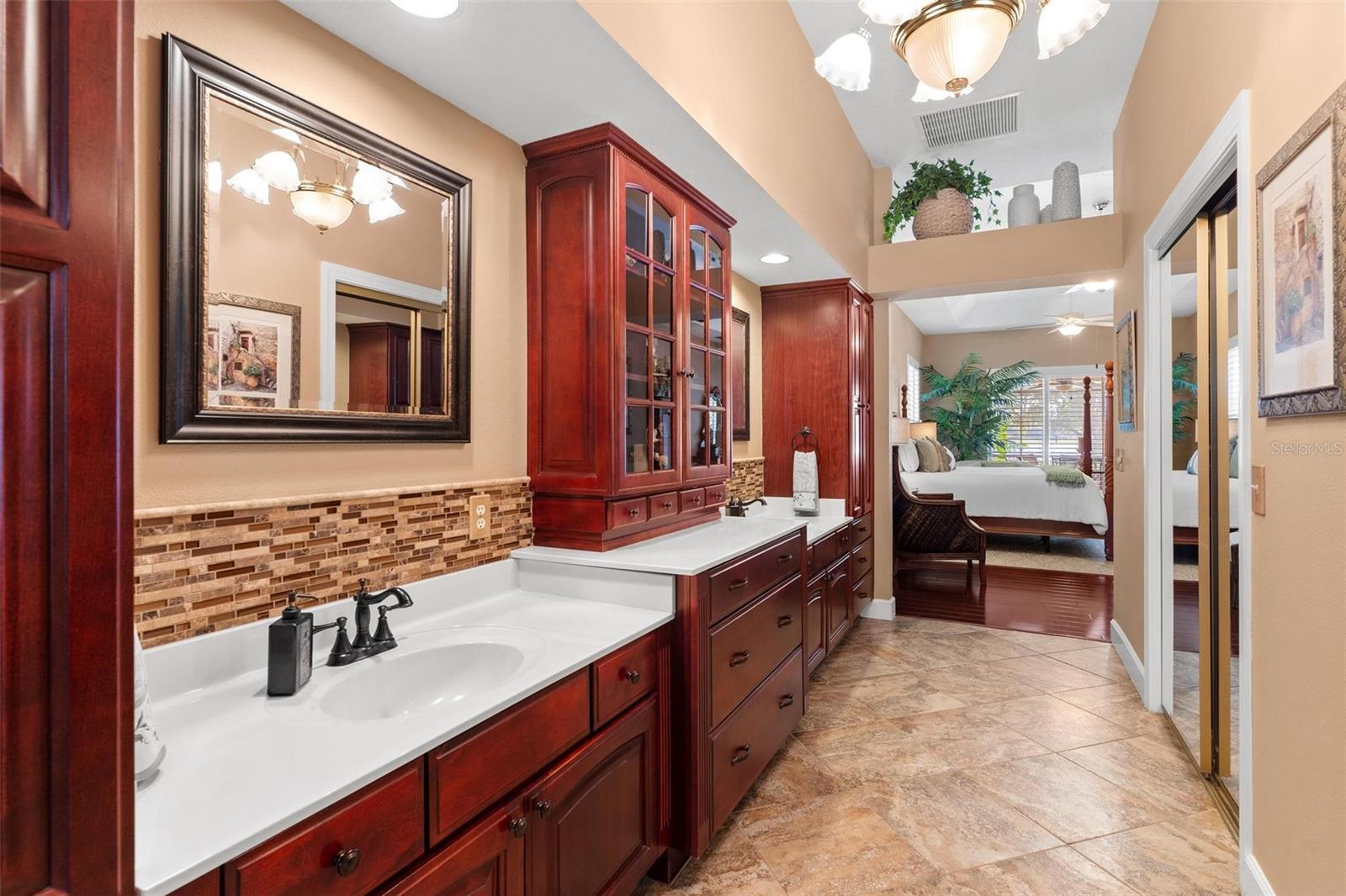 Image 37 of 68 For 926 Hawk Landing