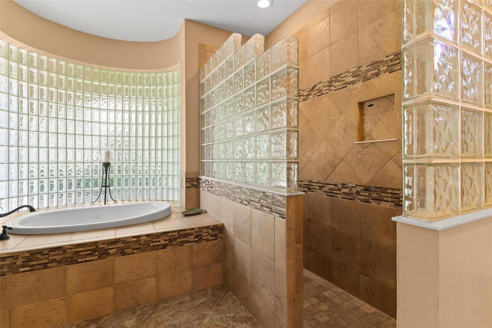 Image 39 of 68 For 926 Hawk Landing