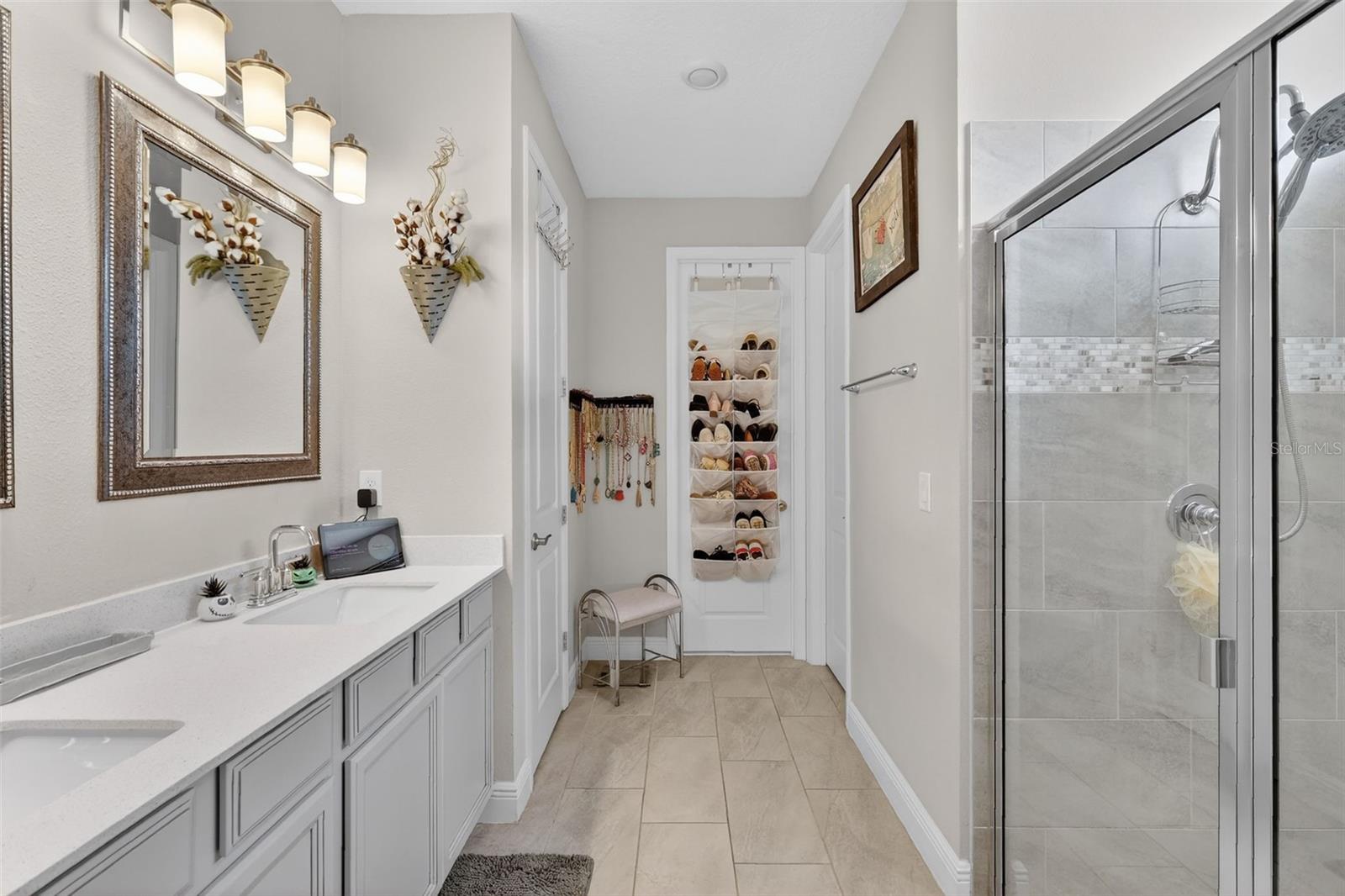 Image 15 of 22 For 231 Messina Place