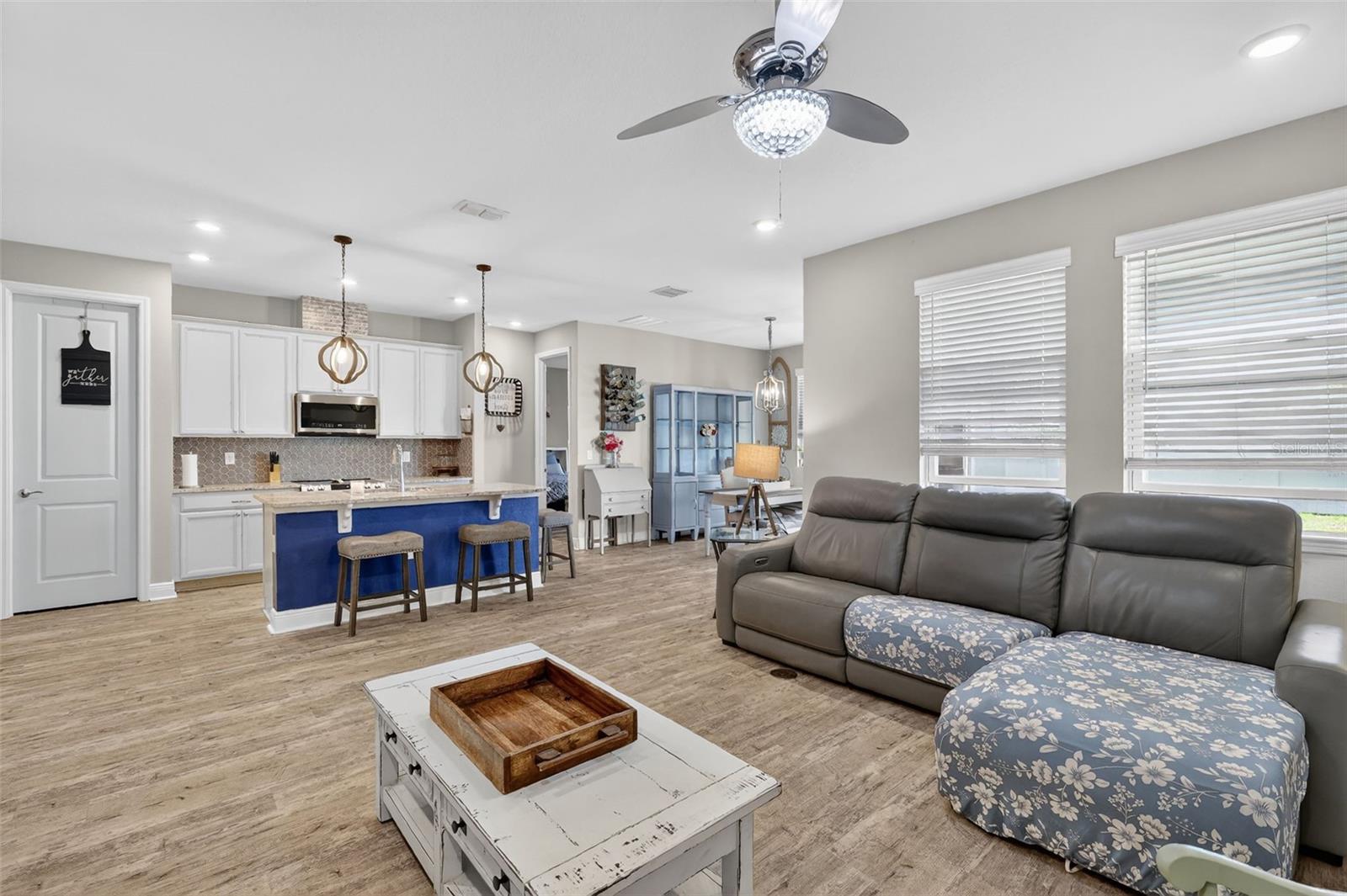 Image 7 of 22 For 231 Messina Place