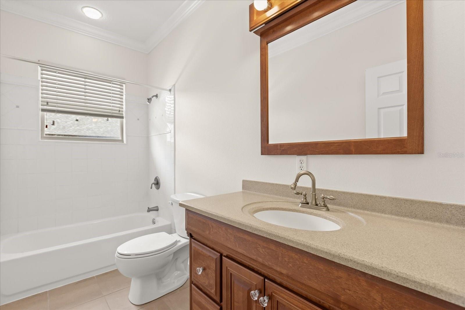 Image 17 of 36 For 1610 Lyndale Boulevard