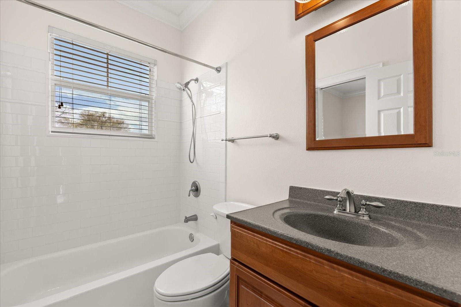 Image 20 of 36 For 1610 Lyndale Boulevard