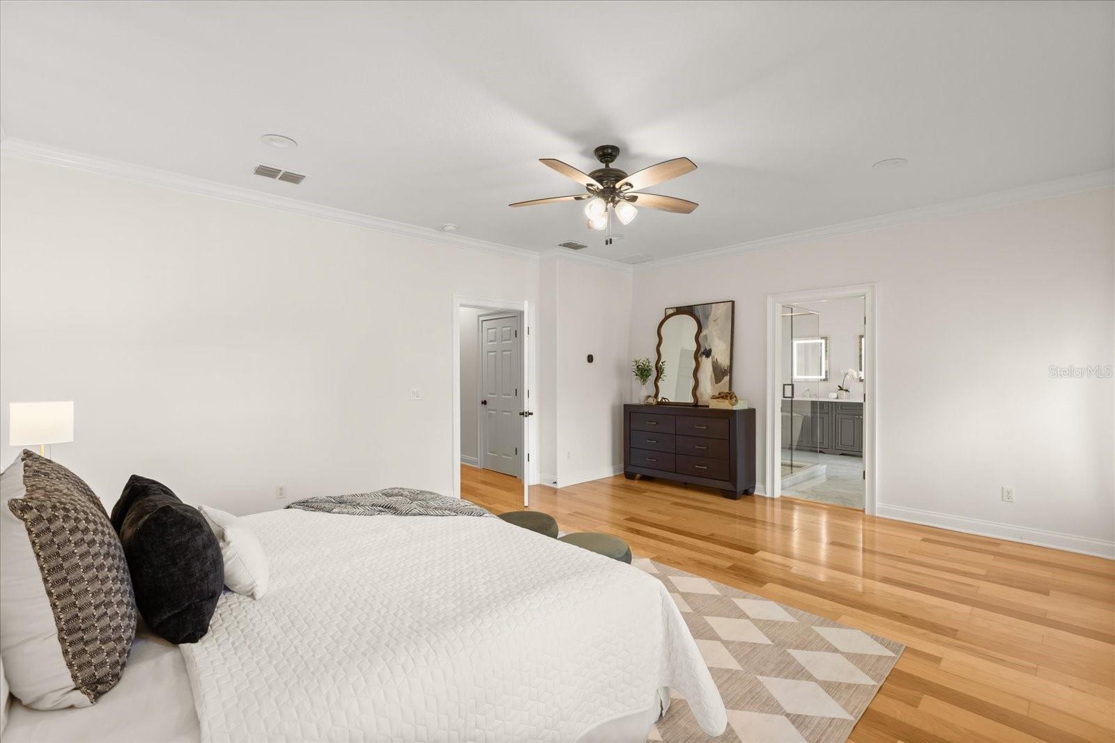 Image 26 of 36 For 1610 Lyndale Boulevard