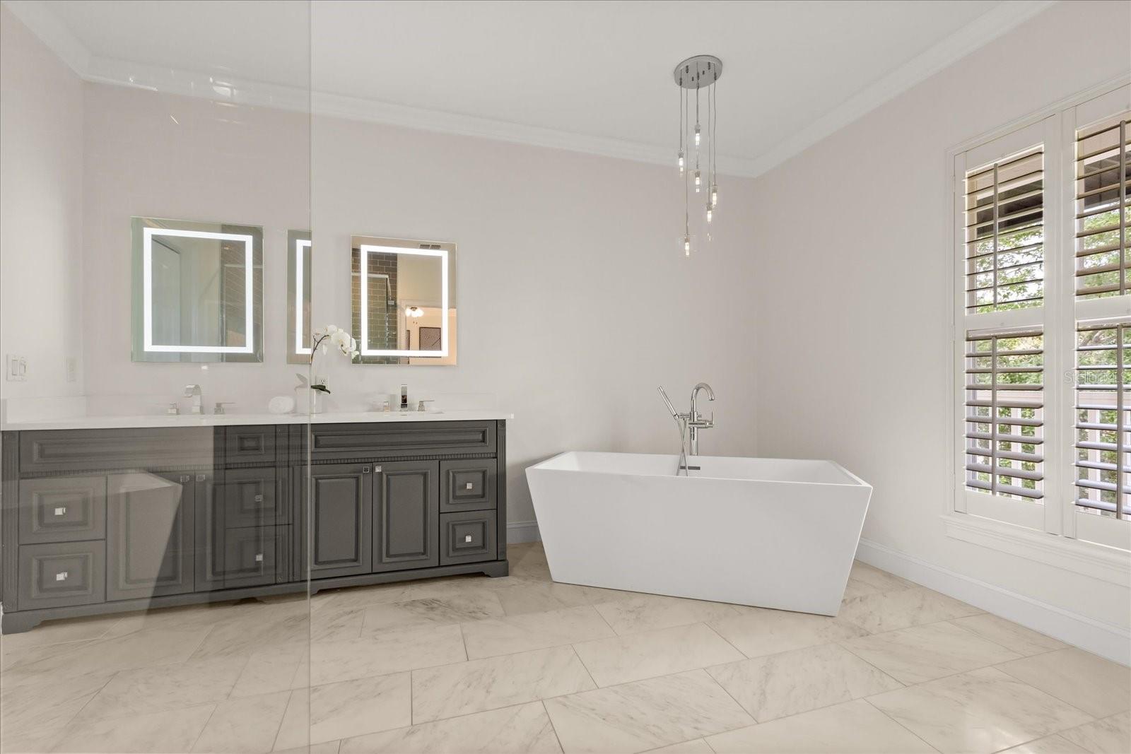 Image 27 of 36 For 1610 Lyndale Boulevard