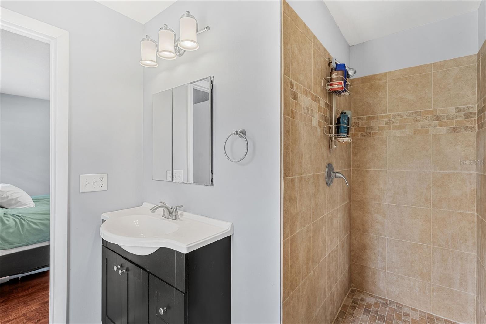 Image 15 of 28 For 2923 Conway Gardens Road