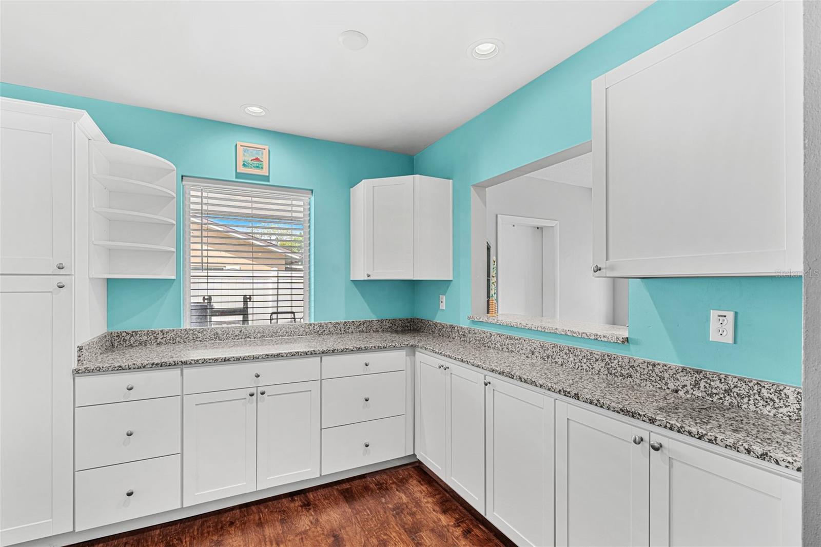 Image 20 of 28 For 2923 Conway Gardens Road