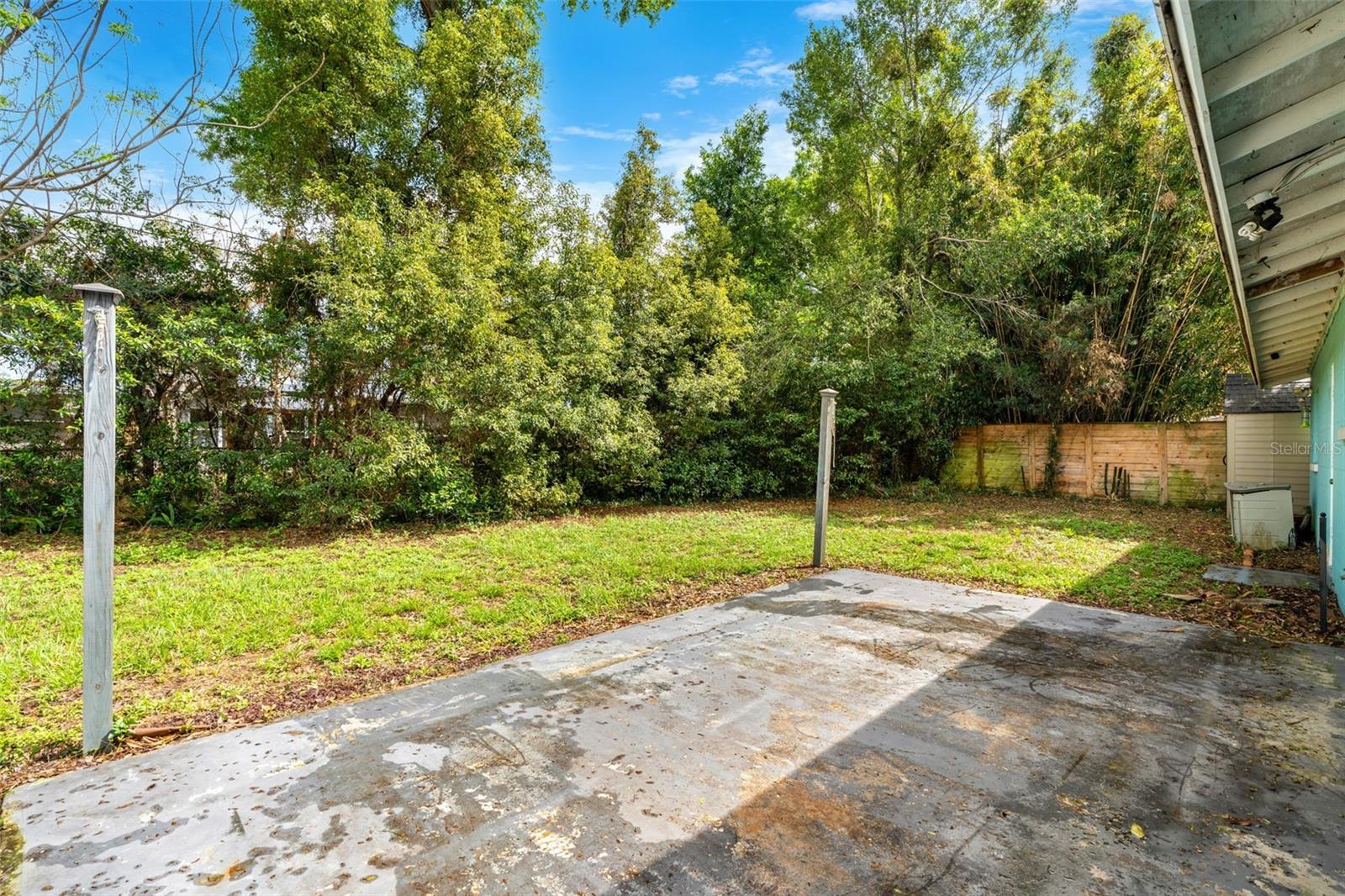 Image 26 of 28 For 2923 Conway Gardens Road