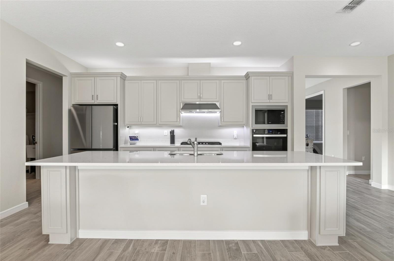 Image 10 of 53 For 15954 Winding Bluff Drive